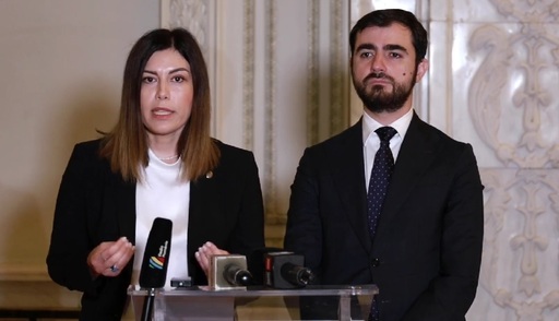 USR a depus în Parlament un pachet anti-criză pentru sprijinirea populaţiei şi a industriei româneşti în faţa creşterii preţurilor