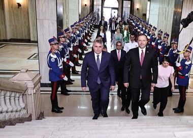 Lucian Bode, întâlnire cu ministrul de Interne din Macedonia de Nord / Discuţii despre combaterea migraţiei ilegale, combaterea ameninţărilor hibride şi a criminalităţii transfrontaliere, cooperarea în domeniul situaţiilor de urgenţă şi războiul din Ucraina 