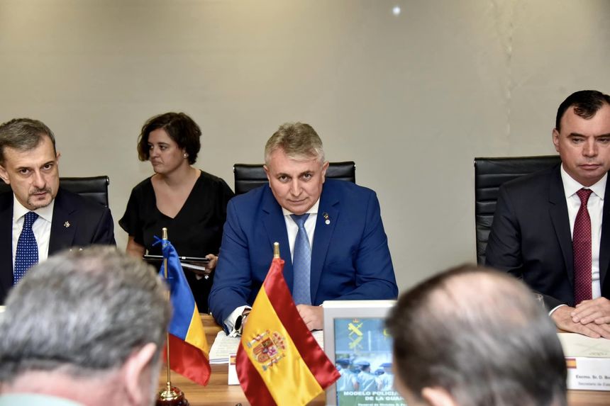 Ministrul Lucian Bode, interviu pentru presa spaniolă: România garantează securitatea a 2.070 de kilometri de frontiera externă a Uniunii Europene / 2,4 milioane de ucraineni au trecut graniţa cu România, de la începutul invaziei ruse