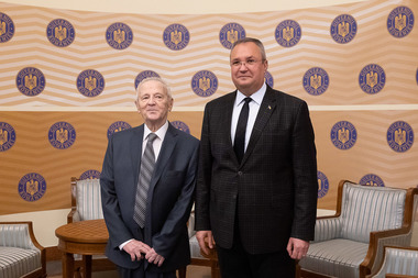 Premierul Nicolae Ciucă a subliniat importanţa educaţiei despre Holocaust la întrevederea cu Octavian Fulop, supravieţuitor al lagărului de la Auschwitz-Birkenau 