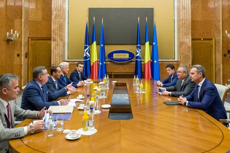 Premierul Nicolae Ciucă a discutat cu preşedintele Comitetului Olimpic şi Sportiv Român, Mihai Covaliu, despre găzduirea, la Braşov, a Jocurilor Olimpice pentru Tineret, în 2028