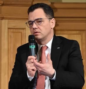 Ştefan Radu Oprea (PSD), despre chemarea lui Vasile Dîncu în Parlament, în urma declaraţiilor privind Ucraina: Cred că este o declaraţie scoasă din context, dintr-o explicaţie mai amplă / USR, dacă face mult zgomot, nu înseamnă că are dreptate