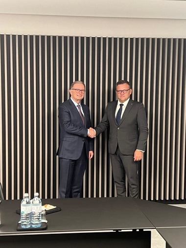Ministrul Muncii, discuţii cu secretarul general al Camerei Economice a Austriei, Karlheinz Kopf, despre drepturile lucrătoarelor românce din Austria, care activează în domeniul ingrijirii la domiciliu