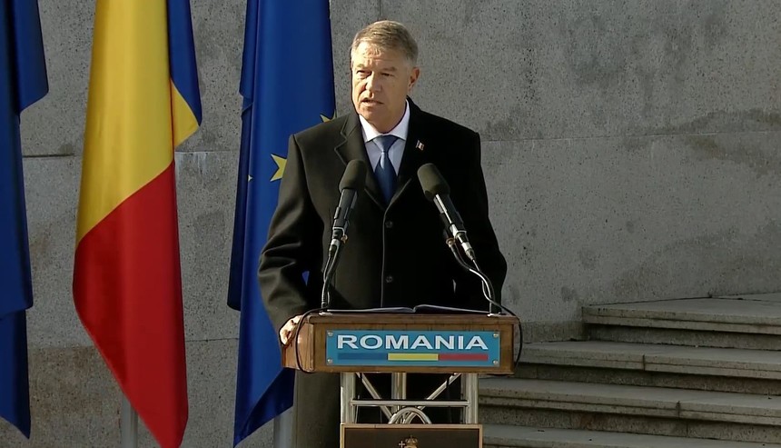 Klaus Iohannis, de Ziua Armatei Române: Anul viitor vom face încă un pas înainte prin creşterea bugetului Apărării la 2,5% din PIB / Este vital să investim în propriile noastre forţe de apărare - VIDEO