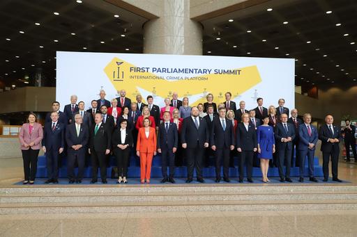 Alina Gorghiu a participat la primul Summit Parlamentar al Platformei Crimeea / Iniţiativa îşi propune să încurajeze coordonarea activităţilor parlamentelor naţionale, în contextul ocupării ilegale a Peninsulei Crimeea de către Rusia