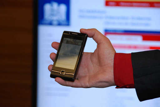 Cazanciuc: Aproape 10 milioane de români au primit mesaje de avertizare, în cei 10 ani de la inaugurarea sistemului de alerte prin SMS al MAE