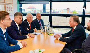 Conducerea PSD ar putea anunţa numele noului ministru al Apărării, după şedinţa Consiliului Politic Naţional de luni: Senatorul Angel Tîlvăr şi europarlamentarul Mihai Tudose, variantele vehiculate în partid