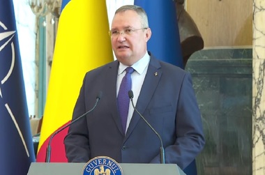 Ciucă, despre programele naţionale Student Invest şi Family Start: Asigurăm cadrul necesar pentru ca studenţii să performeze la acelaşi nivel cu colegii din alte state europene 