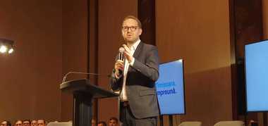 Dominic Fritz: A fi politician în România este un pas care întotdeuna are şi un cost / Cei care au făcut pasul spre adiministraţie sunt în vizorul public, sunt supuşi unor atacuri personale, în campanii foarte ţintite de denigrare şi de descurajare