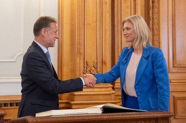 Alina Gorghiu a transmis, în discuţia cu preşedintele Parlamentului Croaţiei, că aderarea României şi Croaţiei la spaţiul Schengen, preferabil până la finalul anului, ar reprezenta nu numai o recunoaştere a aşteptărilor legitime ale celor două state