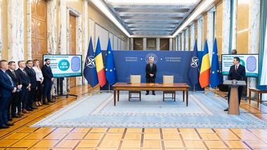 Ministerul Mediului a semnat 20 de contracte de finanţare cu unităţile administrativ-teritoriale, pentru realizarea unor Centre de colectare a deşeurilor prin aport voluntar / Suma acordată fiecărui proiect este 3,83 milioane lei