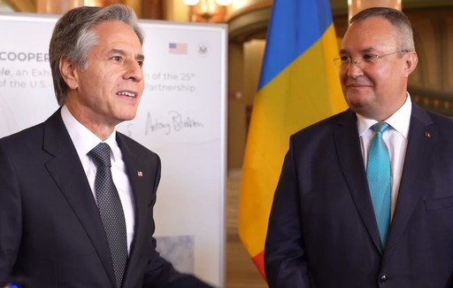 Secretarul de stat Antony Blinken a vizitat împreună cu Nicolae Ciucă expoziţia „Noi, Poporul: 25 de ani de Parteneriat Strategic” / Ciucă: Parteneriatul strategic dintre SUA şi România a atins cel mai înalt nivel în istoria sa de un sfert de secol