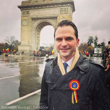 Ministrul Sebastian Burduja, de Ziua Naţională a României: Patriotismul este suma paşilor pe care îi facem în fiecare zi pentru România, de la lucrurile mici la visurile mari!
