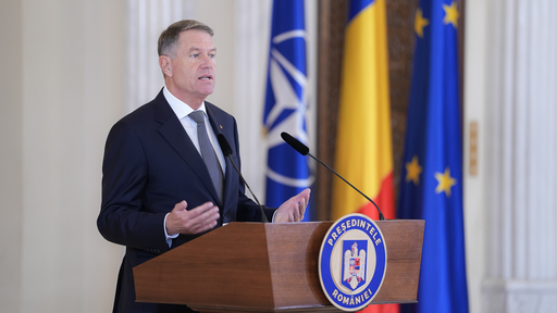 Iohannis: Sărbătoarea Zilei Naţionale din acest an ne găseşte într-un nou context tensionat, provocat de războiul Rusiei împotriva Ucrainei. Avem nevoie să ne consolidăm încrederea în valorile euroatlantice şi să nu ne îndepărtăm de ele