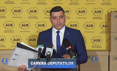 AUR cere guvernelor de la Bucureşti şi Chişinău să iniţieze consultări în vederea reunificării statului şi a naţiunii române

