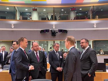 Ministrul Bogdan Aurescu a propus la Bruxelles iniţierea revitalizării Parteneriatului Estic şi adaptării sale la noul context geopolitic din Vecinătatea Estică a UE 