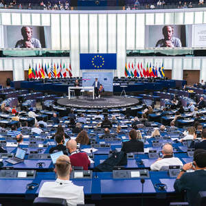 Parlamentul European va avea, marţi, o dezbatere despre tratamentul incorect în cadrul procedurii de extindere a spaţiului Schengen