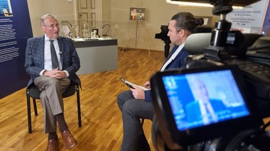 Emil Constantinescu, despre semnarea Parteneriatului Strategic România- SUA, în urmă cu 25 de ani: România era în încetare de plăţi, era în faliment, era un stat eşuat aflat în faliment / Am putut să lucrez direct cu preşedintele Clinton 