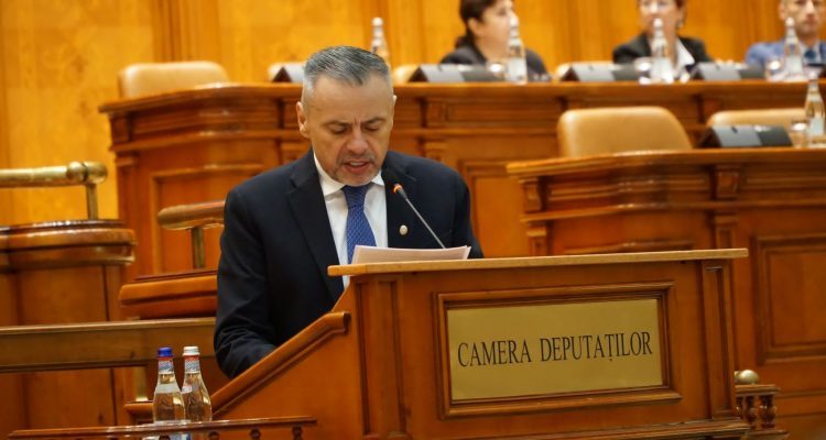 Ion Bălan (PNL): Susţinem necesitatea ca aspectele problematice din legea privind minorităţile naţionale, adoptată de Rada din Ucraina, să fie remediate cât mai curând prin dialog deschis cu România, pe baza expertizei Comisiei de la Veneţia