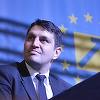 Un deputat PNL a depus un proiect, la Senat, prin care partidele politice parlamentare să poată fi incluse în ceremoniile oficiale organizate la nivel local