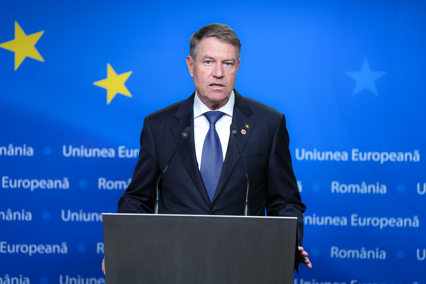 Klaus Iohannis, după semnarea declaraţiei comune UE-NATO: România susţine cu tărie consolidarea securităţii şi prosperităţii spaţiului euro-atlantic, pe baza complementarităţii UE-NATO şi a unei viziuni comune pentru un viitor paşnic