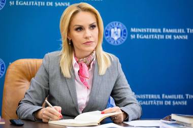Gabriela Firea: Zilele următoare se încheie consultarea publică pentru un document extrem de important, ghidul privind hărţuirea pe criteriu de sex şi hărţuirea morală la locul de muncă