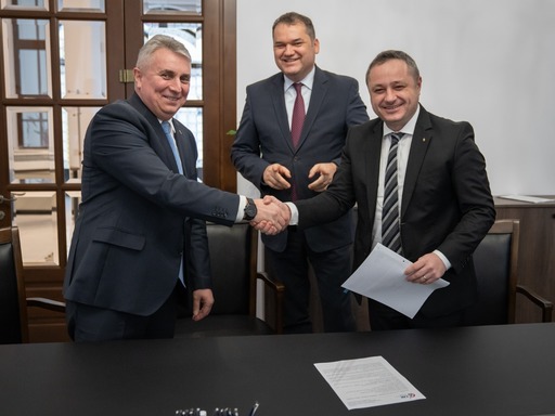 PNL: Administraţia liberală înseamnă modernizare şi transformarea nevoilor cetăţenilor în proiecte concrete / CNI a semnat contractul de lucrări pentru construirea unei Săli de Sport Polivalente în Municipiul Slobozia