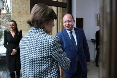 Bogdan Aurescu, întrevedere cu ministrul pentru Europa şi afaceri externe al Republicii Franceze - Ministrul francez a reconfirmat ferm sprijinul Franţei pentru aderarea României la spaţiul Schengen în cel mai scurt timp