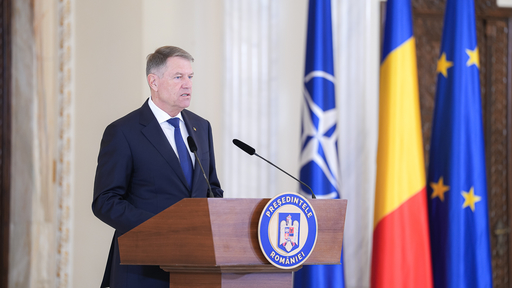 Klaus Iohannis l-a înaintat în grad pe şeful Direcţiei structuri şi planificarea înzestrării din MApN, la trecerea acestuia în rezervă