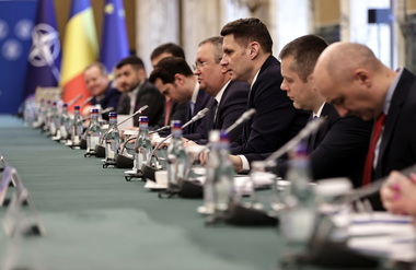 Nicolae Ciucă, întâlnire cu reprezentanţii Consiliului Investitorilor Străini: Guvernul are ca prioritate sprijinirea investiţiilor cu valoare adăugată ridicată, în special în domenii precum digitalizare, inovare, dezvoltare de noi tehnologii