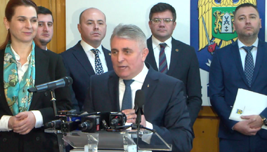 Ministrul Lucian Bode, întrebat despre menţinerea sa în funcţie: PNL va lua o decizie împreună cu mine, astfel încât să nu afectăm sub nicio formă imaginea PNL, dar nici să dăm satisfacţie minciunii şi dezinformării