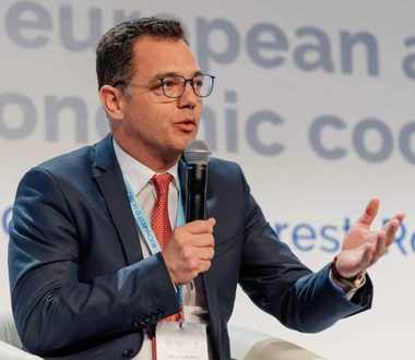 Stefan Radu Oprea: Legea amnistiei privind tichetele cadou a fost promulgată! Peste 60.000 de companii şi 370.000 de salariaţi erau afectaţi de interpretarea dată de ANAF

