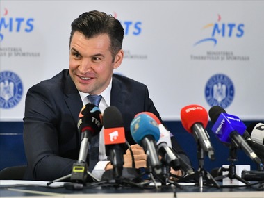 Ionuţ Stroe, despre legea pensiilor speciale: Forma acestei legi, din păcate, există două comunicări de la Comisia Europeană, nu este una tocmai corectă, a fost retrimisă la Ministerul Muncii