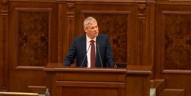 Cătălin Predoiu, în plenul Senatului: Am luat şi iau ca martor întreg sistemul judiciar, pe fiecare magistrat şi grefier că niciodată, în niciun context, nu am iniţiat, sugerat sau solicitat vreun deznodământ privind o procedură judiciară