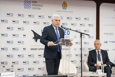 Angel Tîlvăr: Vom continua să sprijinim Ucraina atât cât va fi nevoie, pentru că poporul român crede într-un sistem internaţional bazat pe reguli, nu pe agresiune