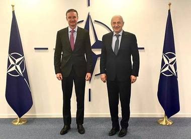 Mircea Geoană, discuţie cu Ambasadorul SUA la OSCE despre securitatea euro-atlantică şi ordinea internaţională bazată pe reguli / Geoană: Depunem toate eforturile să protejăm lumea democratică