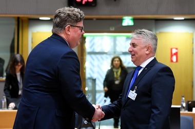 Bode: România va rămâne implicată în eforturile regionale de reducere a fluxurilor de migraţie înspre UE şi în găsirea unor soluţii care să sprijine statele membre afectate de migraţia ilegală
