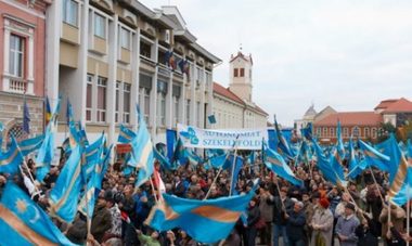 Consiliul Naţional Secuiesc solicită autonomia teritorială a Ţinutului Secuiesc: Nu lezează unitatea României, nu restricţionează interesele cetăţenilor de naţionalitate română şi nu este în contradicţie cu Constituţia