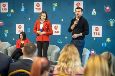 Preşedintele Institutului Naţional de Administraţie, despre reuniunea TSD de la Sinaia: Muncim, învăţăm, creăm şi uneori ne mai şi distrăm/ Nu s-a întâmplat nimic extraordinar, nici imoral, nici nu s-au auzit înjurături la adresa cuiva