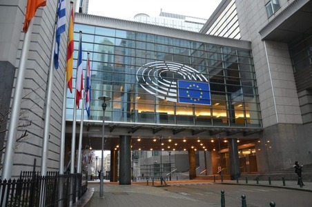 Parlamentul European va dezbate, marţi, situaţia Republicii Moldova / Motreanu: Vom discuta provocările cu care se confruntă autorităţile de la Chişinău, în contextul avertizărilor cu privire la o lovitură de stat