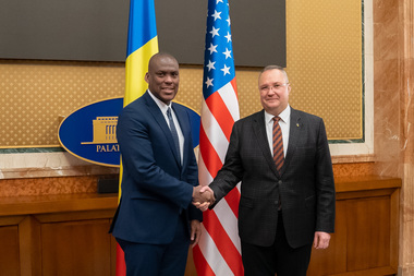 Ciucă s-a întâlnit cu asistentul principal adjunct al secretarului de stat din cadrul Biroului pentru Afaceri Europene şi Eurasiatice al Departamentul de Stat - Oficialul SUA a propus sprijin tehnic pentru includerea României în programul Visa Waiver