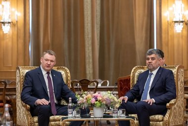 Marcel Ciolacu, întrevedere cu preşedintele Parlamentului Republicii Letonia / Discuţii despre coordonarea bilaterală la nivelul UE, NATO, precum şi în formatele regionale