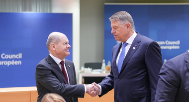 Klaus Iohannis, la Consiliul European / Liderii europeni au discutat despre posibile măsuri restrictive suplimentare şi intensificarea eforturilor pentru evitarea eludării sancţiunilor pentru Rusia