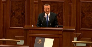 Nicolae Ciucă: Constituţia din 1923 trebuie analizată şi înţeleasă ca parte componentă a procesului de transformare a naţiunii române într-o societate democratică funcţională şi parte integrantă a societăţi europene occidentale