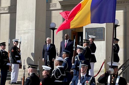 Angel Tîlvăr, întâlnire cu Lloyd Austin: Am mulţumit omologului meu pentru contribuţia constantă a Statelor Unite ale Americii la consolidarea securităţii şi posturii de descurajare şi apărare pentru flancul estic al NATO