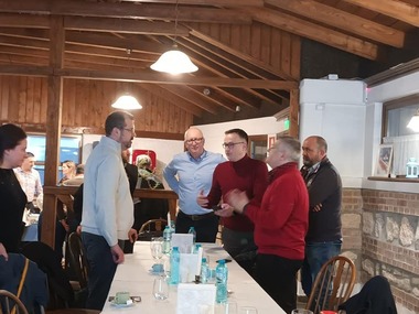 Liderul PNL Buzău a transmis ministrului Economiei nemulţumirile HoReCa legate de ordinul ANPC referitor la meniuri: Poate duce la dispariţia restaurantelor gourmet şi obligă restaurantele cu reţete tradiţionale să îşi divulge secretele culinare