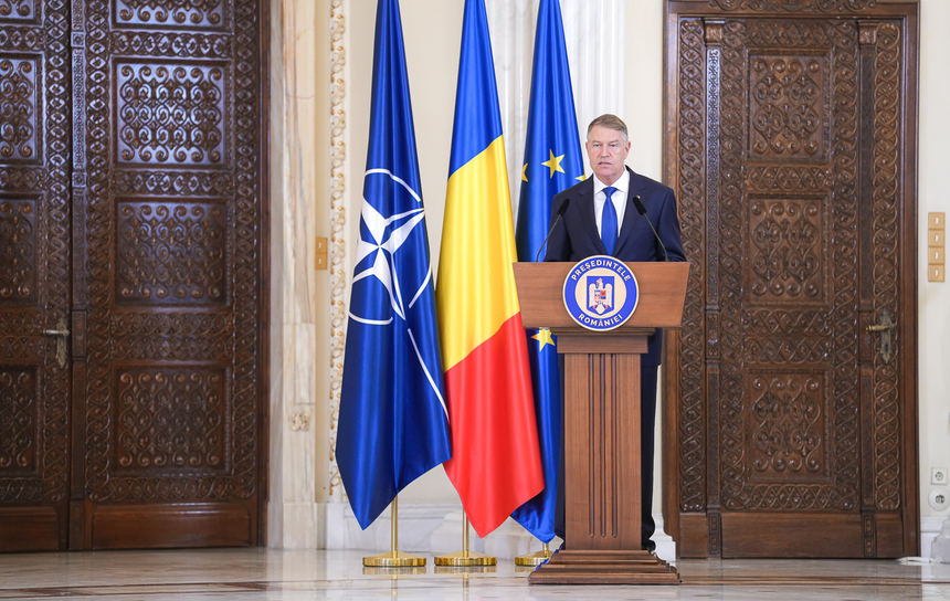Iohannis, de Ziua NATO în România: Acum, când securitatea Flancului Estic, a regiunii Mării Negre şi a întregului spaţiu euroatlantic se confruntă cu ameninţări severe, e necesar să menţinem solidaritatea şi unitatea de acţiune în cadrul NATO şi al UE
