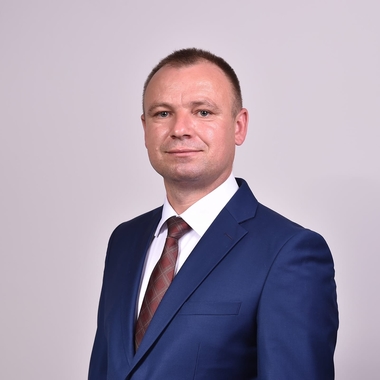 Un primar USR din judeţul Iaşi anunţă că va candida pe listele PNL la viitoarele alegeri. Alexandru Muraru, lider PNL Iaşi: Va mai fi un anunţ de acest gen în perioada următoare
