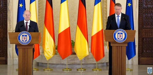 Cancelarul Germaniei: Este normal să putem ajuta Republica Moldova să nu mai depindă de gaze şi energie din altă parte / Iohannis: România sprijină de mult timp Republica Moldova şi vom continua acest sprijin