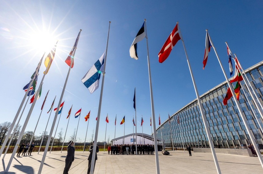 Aurescu, la ceremonia aderării Finlandei la NATO: Consolidarea Alianţei este cu atât mai relevantă cu cât Europa şi spaţiul euroatlantic se confruntă cu cea mai gravă criză de securitate de după al Doilea Război Mondial